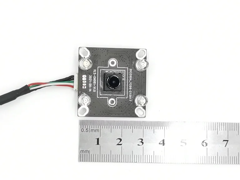 720p HD USB camera with four 850nm IR LED