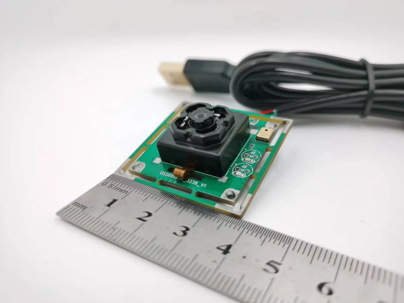 1300 MP with OIS USB camera